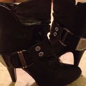 💙Buckle down Boots💙