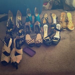 Selling all these shoes at reasonable price