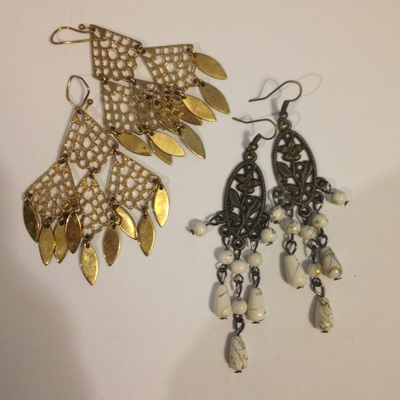 Earrings bundled