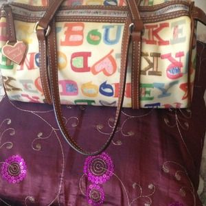 Hand bag