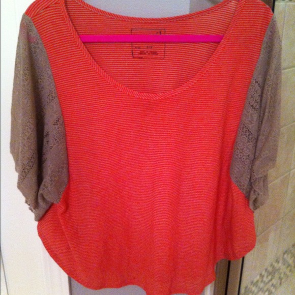 ***SOLD***Red and tan striped dolman sleeve blouse