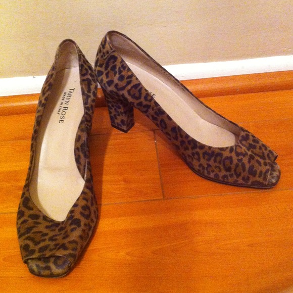Taryn Rose Made in Italy Size 38.5 Shoe