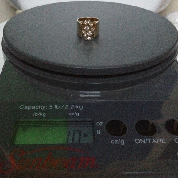 Gold Ring item