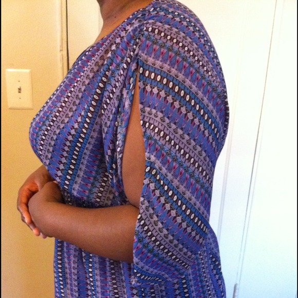 Sheer colorful top - Picture 3 of 3