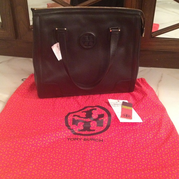 **SOLD**Tory Burch Hannah Tote/ Black - Picture 4 of 4