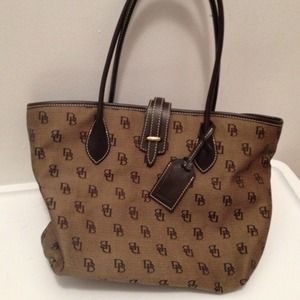 Reserved until Weds:) Authentic Dooney & Bourke