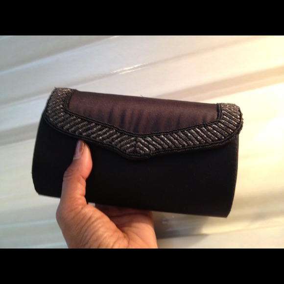 ❌SOLD❌ Little Black Evening Clutch - Picture 2 of 4