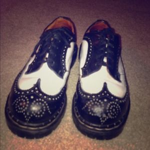 For @leviolon TUK black and white creepers