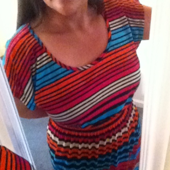 •SOLD in bundle to @taniachiu•Striped Summer Dress - Picture 3 of 3