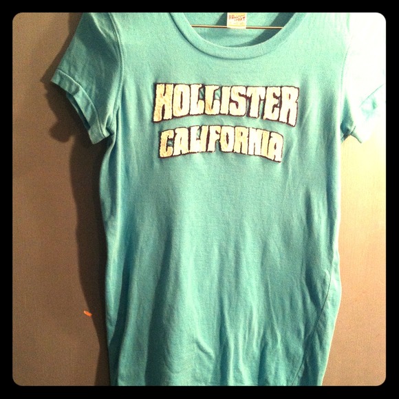 Hollister tee