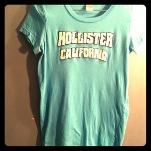 Hollister tee