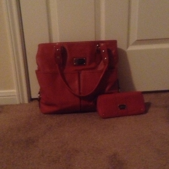 💟RESERVED💟RELIC BRAND PURSE