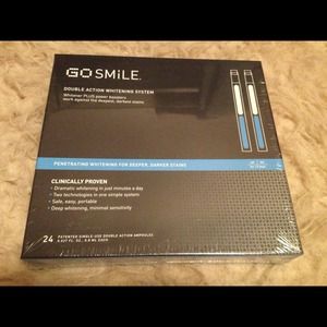 New in box! Go Smile 6 Day Double Action