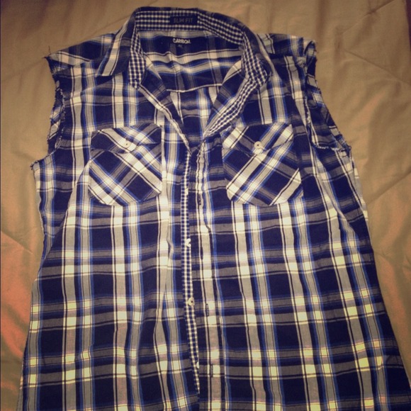 Men's Flannel Cut off T-Shirt Size Medium