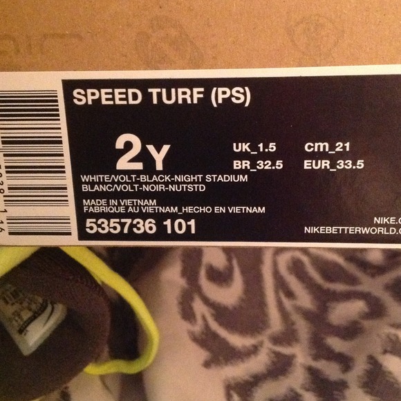 Nike turfs - Picture 3 of 4