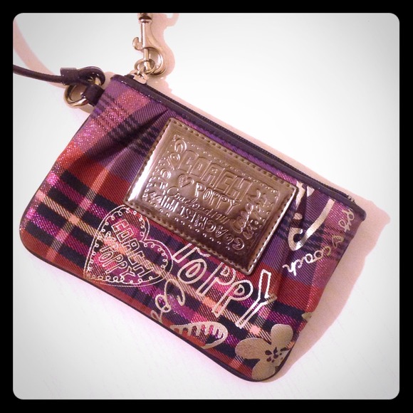 Coach Poppy Wristlet