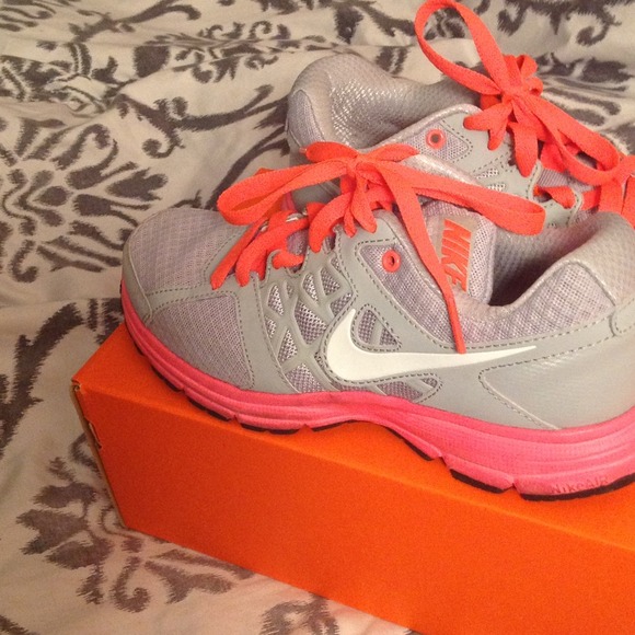 Nike free runs