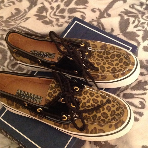 Leopard sperrys - Picture 1 of 3