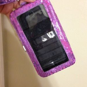 🚫🚫GONE🚫🚫Purple iPhone wristlet case never used