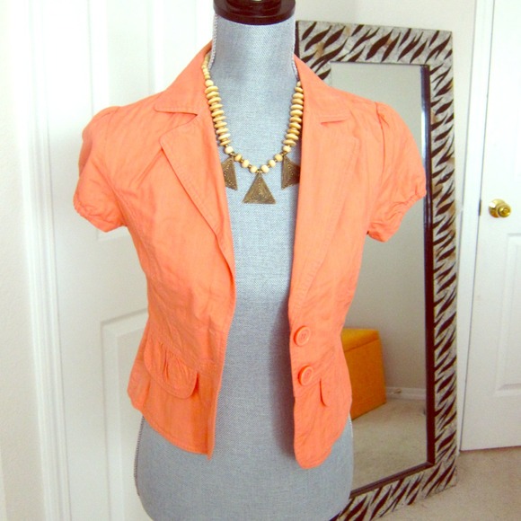 ⬇️CLEARANCE⬇️ Short Sleeved Blazer