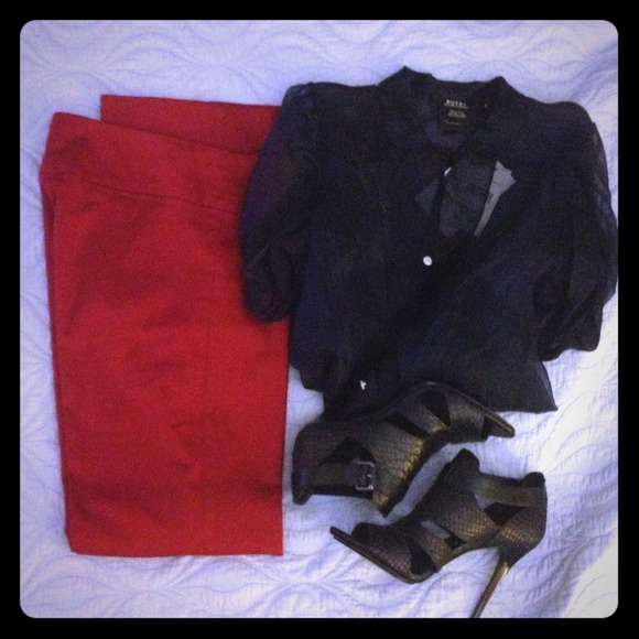 ⛔Bundled for @tracyal⛔Red pants