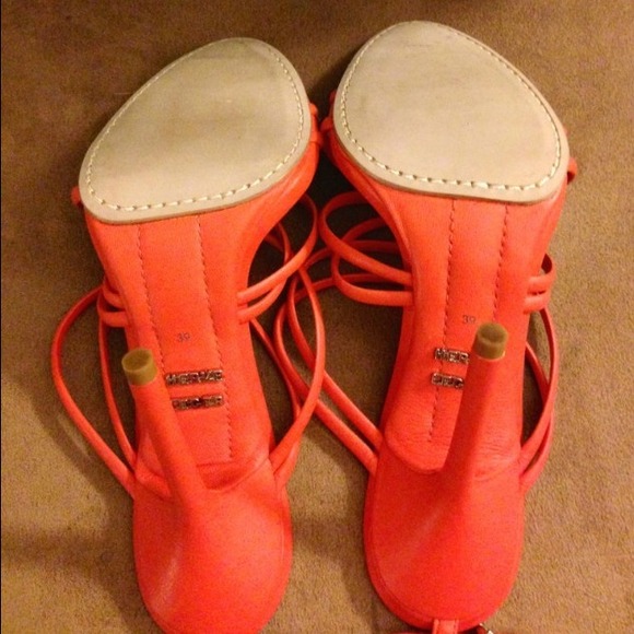 Herve Leger Odette Orange Stiletto 38-8.5 - Picture 4 of 4