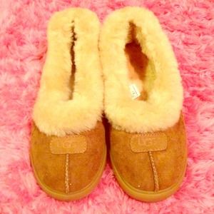 💝Reserved for Ally_Ava💝Authentic Ugg Slippers