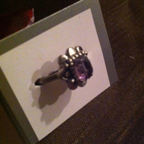 Silver ring - Picture 2 of 2