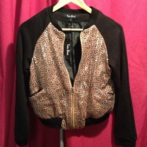 Adorable anytime,anywhere jacket 💥reduced💥