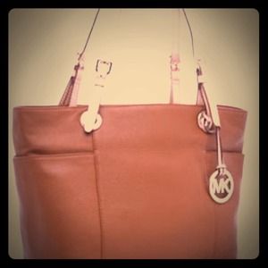 MK 👜brown purse