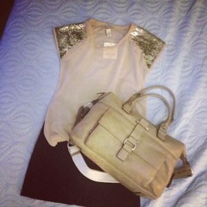 💢Reduced💢Sheer with sequins blouse