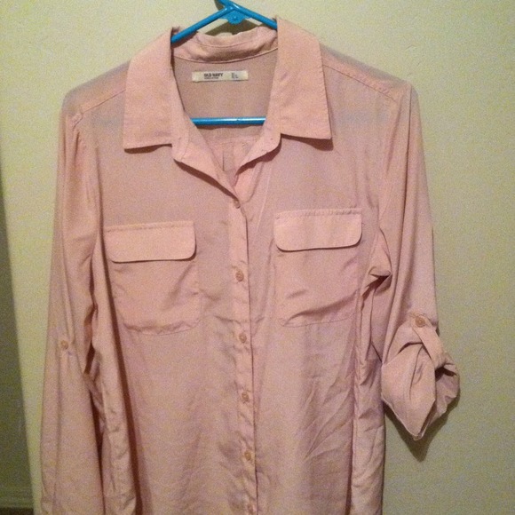 ✖️TRADED✖️ Pink button up