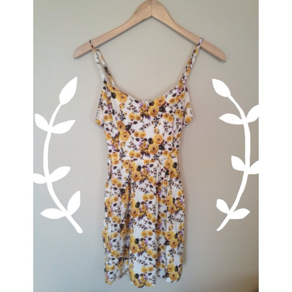 💜💜TRADED💜💜Cute Spring/Summer Floral Dress