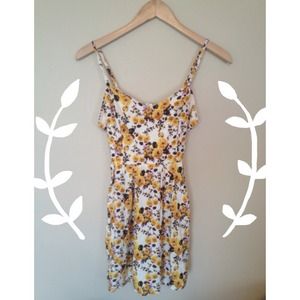 💜💜TRADED💜💜Cute Spring/Summer Floral Dress