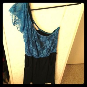 Half-sleeve Lace Dress