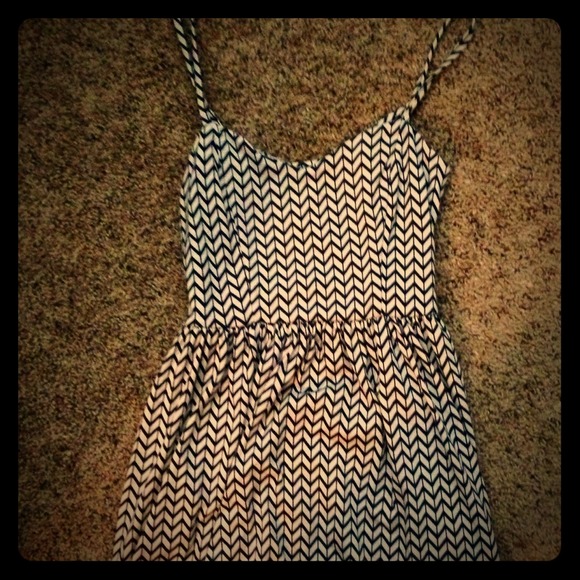 ❌Sold❌Super cute sundress.. Size small
