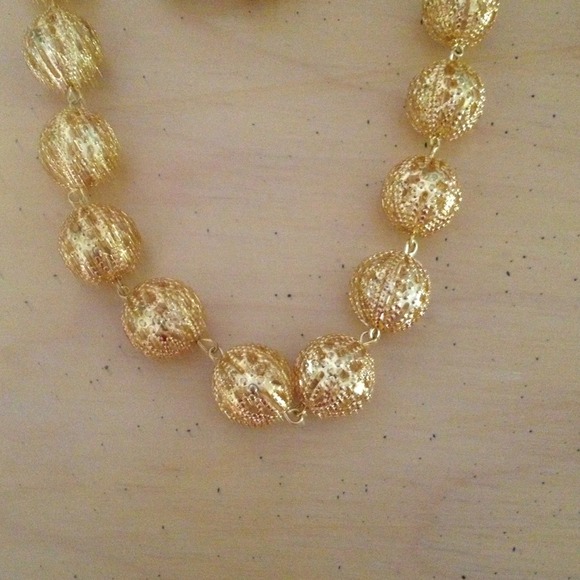 Sold - Gold Tone Necklace,Lobster Clasp-BNWT-30" - Picture 2 of 2