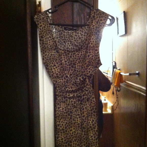 📍Traded 📍fashion to figure leopard print dress