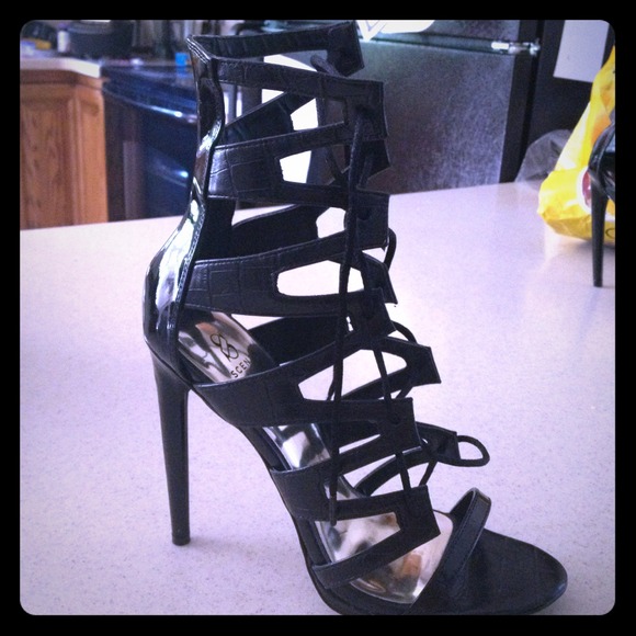 Lace up heels very fun to wear. Size is 8 1/2