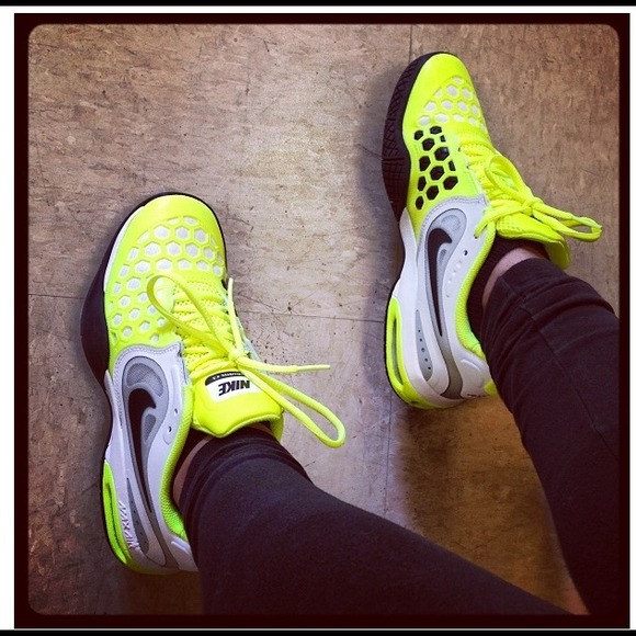 🚫⛔️SOLD⛔️🚫 Nike air max size 6y