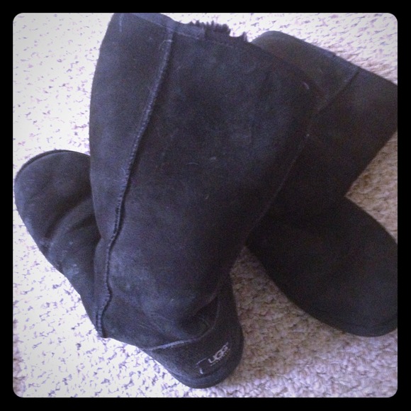 ***AUTHENTIC*** UGG Classic Size 11 Tall Boots