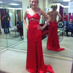 Prom dress! Only warn once.