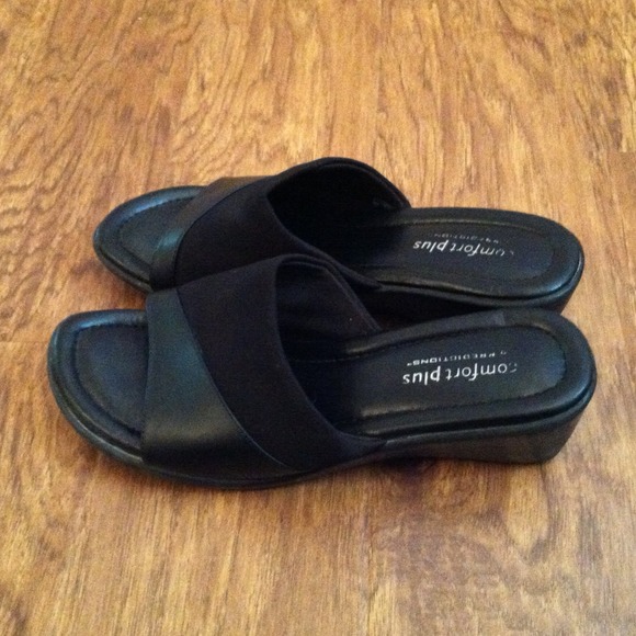 Predictions Comfort Plus black sandals