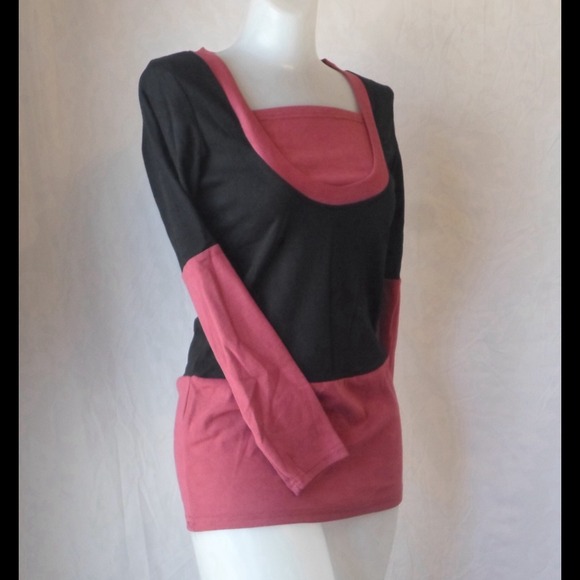 NWT Fake Two- piece Long Sleeve TOP - Picture 2 of 4