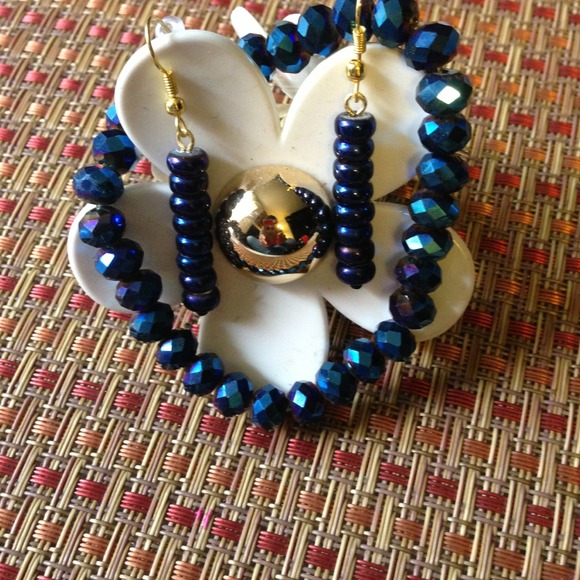 Handmade BLUE BEADS bracelet and earrings set - Picture 1 of 1