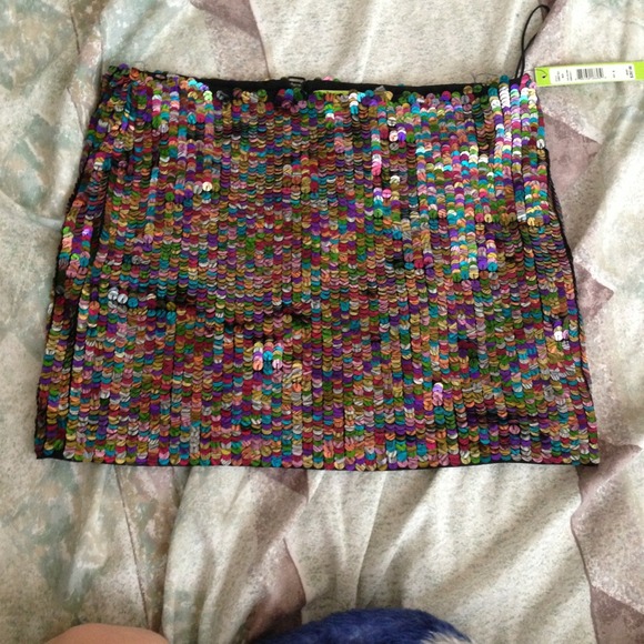 ❗ON SALE❗Multi colored sequins skirt
