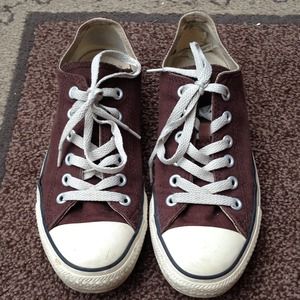 Converse Brown Chuch Taylors