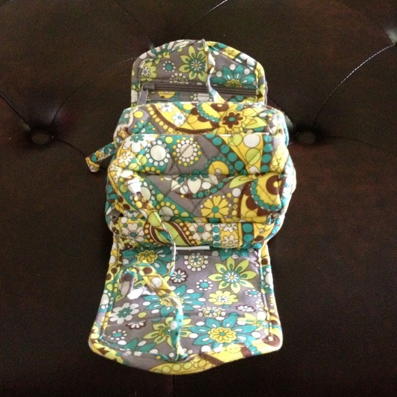Mini Vera Bradley tote. - Picture 2 of 4