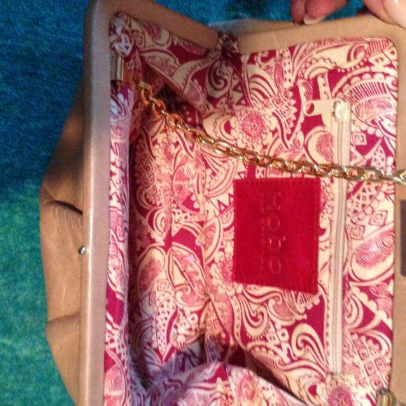 Hobo international dove clutch in fawn