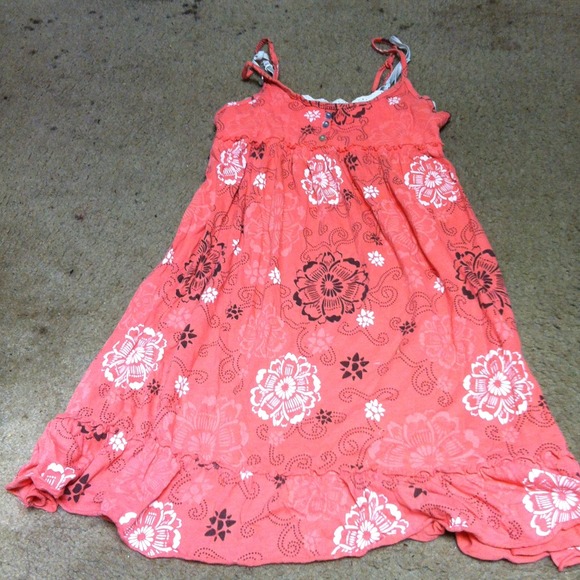 L.e.i sun dress by taylor swift